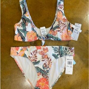 NWT Roxy Floral Bikini